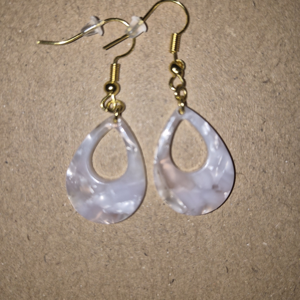 Elegant Gold and Cream Teardrop Earrings